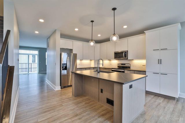 3500 Madison Park Avenue, Cincinnati, OH 45209