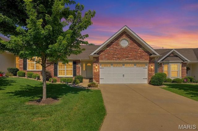 145 Dornoch Drive, St Charles, MO 63301