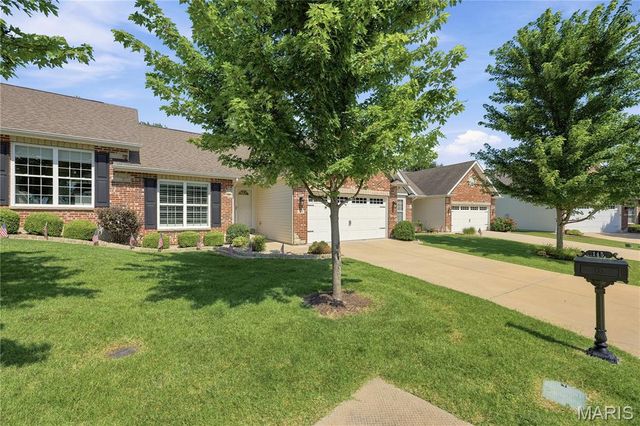 145 Dornoch Drive, St Charles, MO 63301