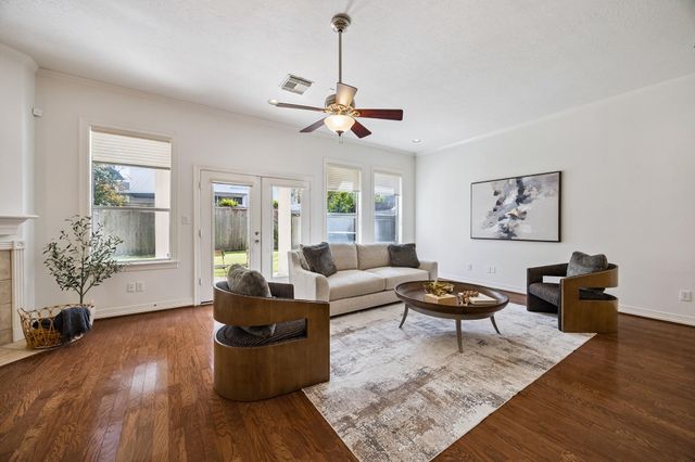 5429 Fairdale Lane, Houston, TX 77056