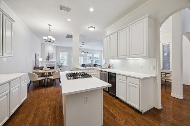 5429 Fairdale Lane, Houston, TX 77056