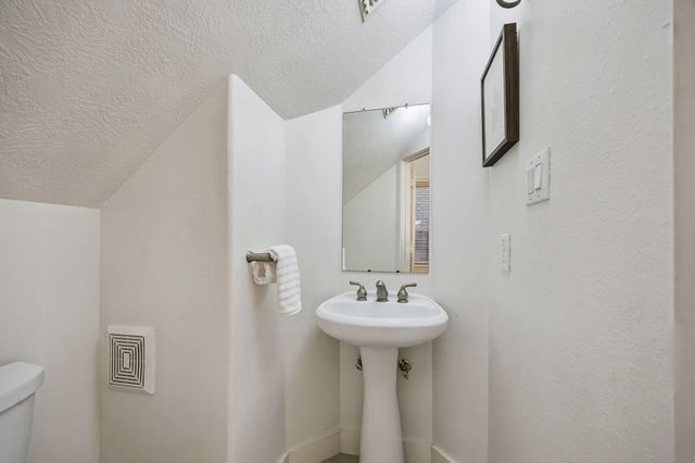 5429 Fairdale Lane, Houston, TX 77056