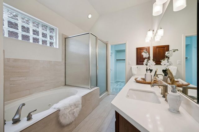 5429 Fairdale Lane, Houston, TX 77056