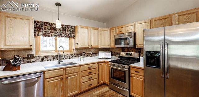2873 Sunnywood Avenue, Woodland Park, CO 80863