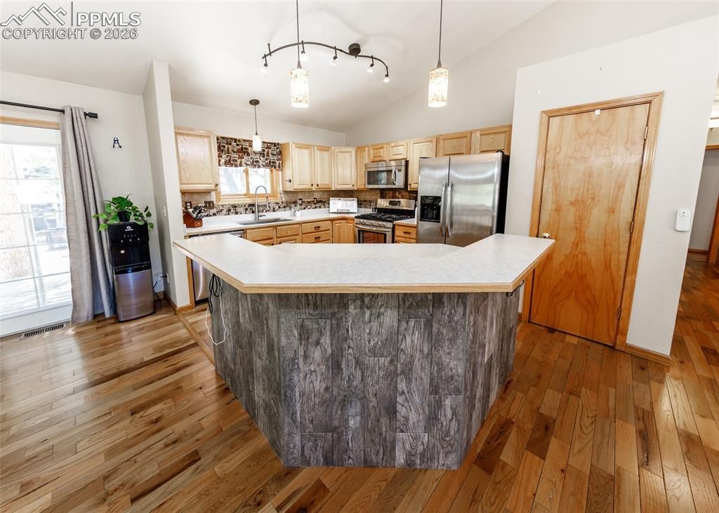 Image 11 of property listing at 2873 Sunnywood Avenue, Woodland Park, CO 80863