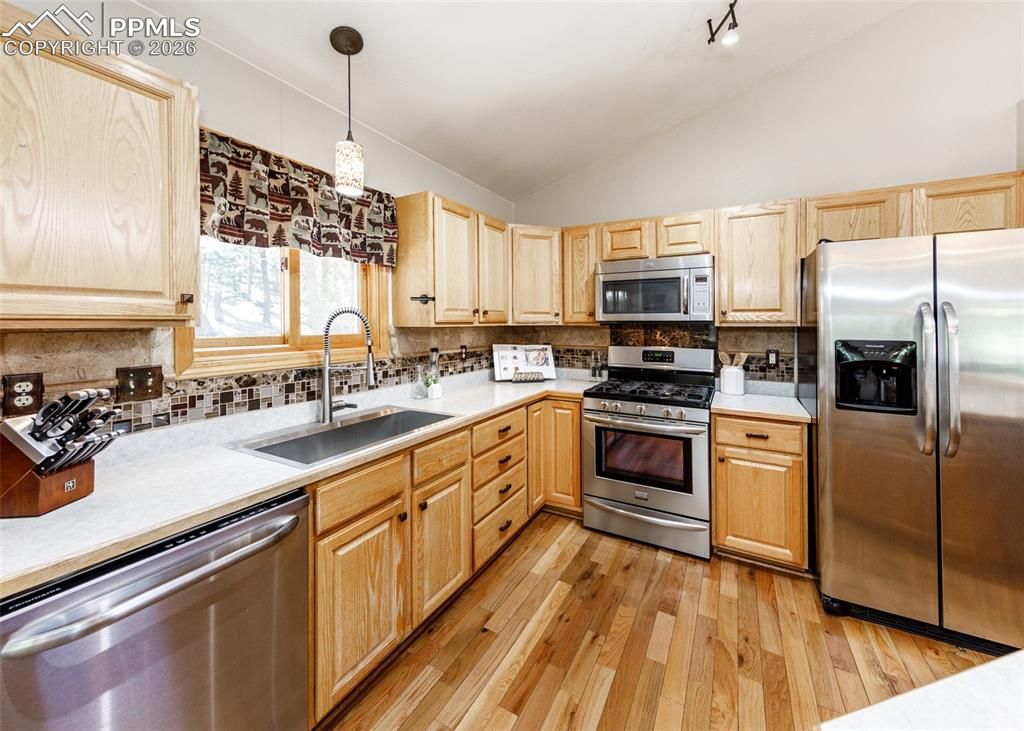 Image 13 of property listing at 2873 Sunnywood Avenue, Woodland Park, CO 80863