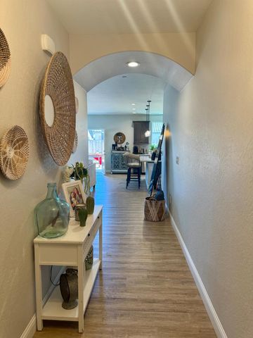 1140 Wasatch Drive, Madera, CA 93638