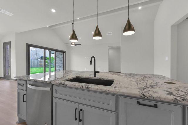 16179 Sheridan River Trail, Conroe, TX 77302