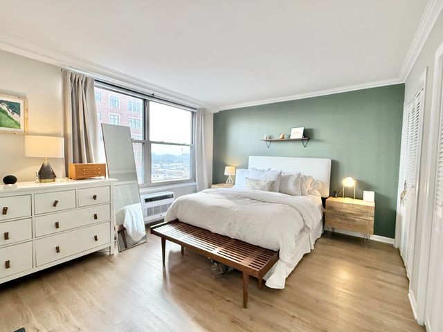 3900 N LAKE SHORE Drive 7D, Chicago, IL 60613