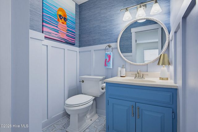 1928 New River Inlet Road 212, N Topsail Beach, NC 28460