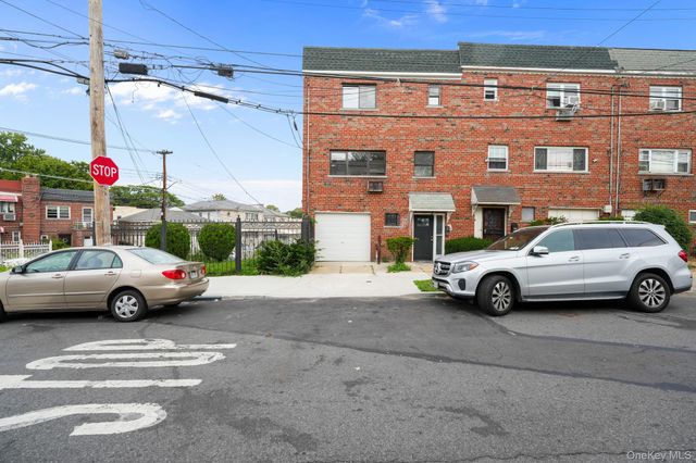 4648 Murdock Avenue, Bronx, NY 10466