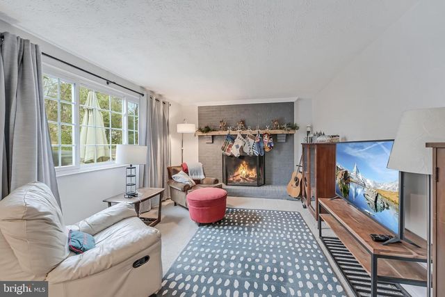 12918 FRAMINGHAM CT, Herndon, VA 20171