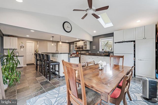 12918 FRAMINGHAM CT, Herndon, VA 20171