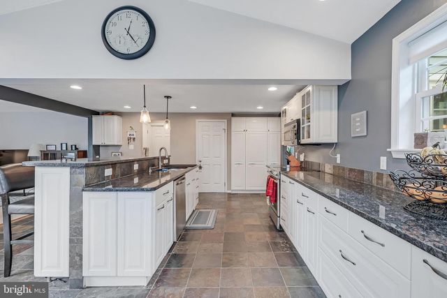 12918 FRAMINGHAM CT, Herndon, VA 20171