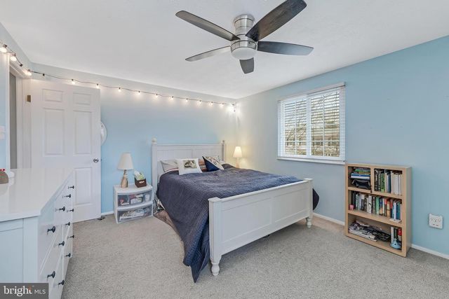 12918 FRAMINGHAM CT, Herndon, VA 20171