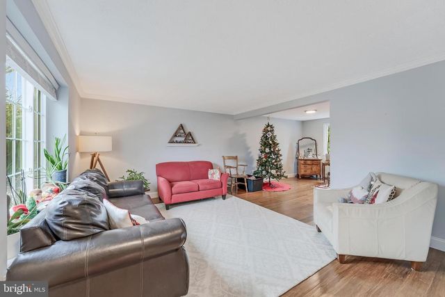 12918 FRAMINGHAM CT, Herndon, VA 20171