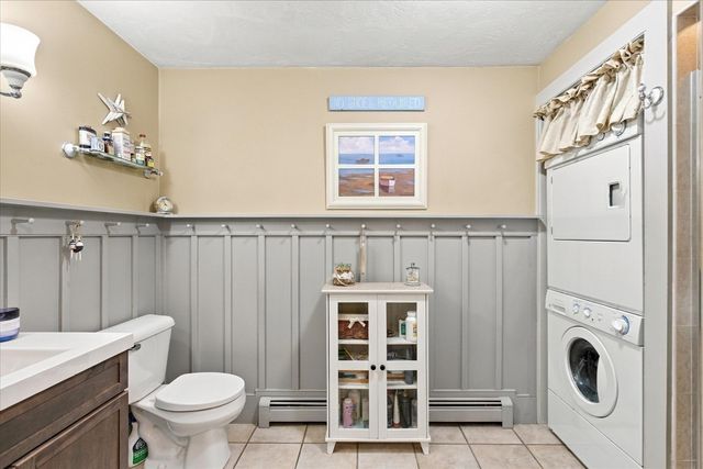 7 Stony Brook Rd, Kingston, MA 02364