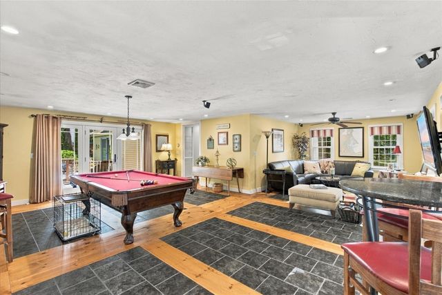 7 Stony Brook Rd, Kingston, MA 02364