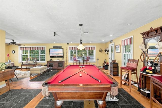 7 Stony Brook Rd, Kingston, MA 02364