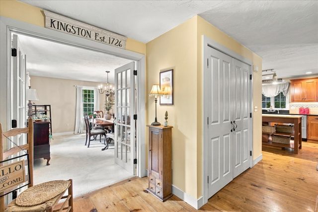 7 Stony Brook Rd, Kingston, MA 02364