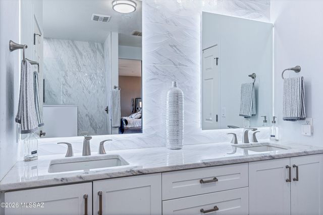 13282 N Regulation Drive, Oro Valley, AZ 85755