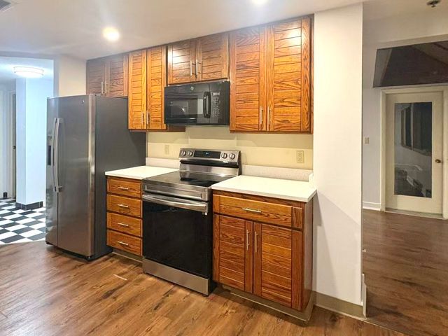 200 Burkhall 205, Weymouth, MA 02190