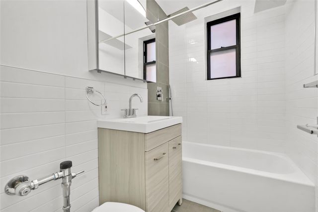 10 E 43rd Street 4K, Brooklyn, NY 11203