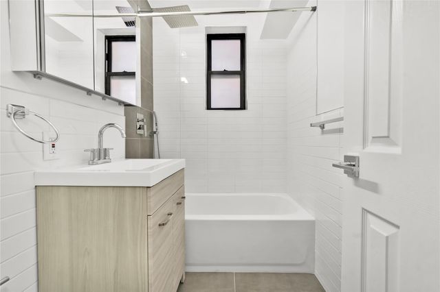 10 E 43rd Street 4K, Brooklyn, NY 11203