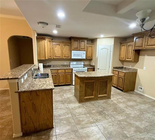 2507 Singletary Drive, Edinburg, TX 78542