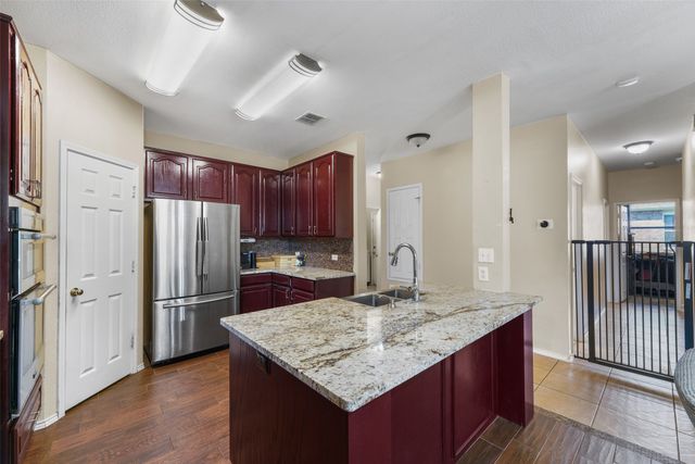 1813 White Dove Lane, Denton, TX 76210