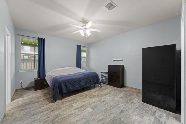 1813 White Dove Lane, Denton, TX 76210