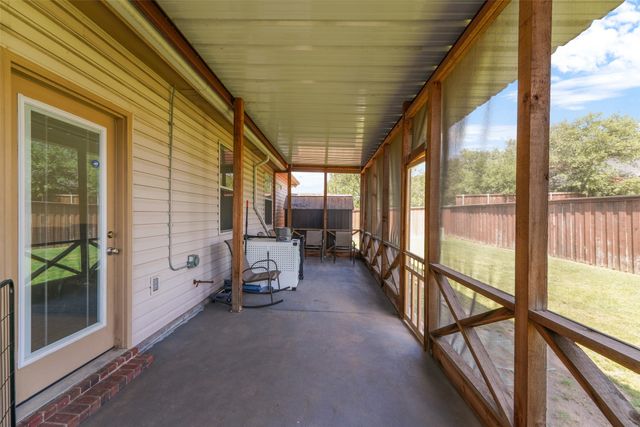 1813 White Dove Lane, Denton, TX 76210