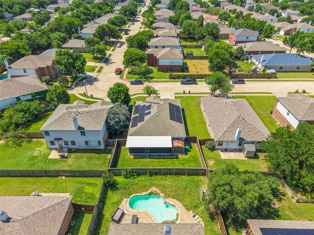 1813 White Dove Lane, Denton, TX 76210