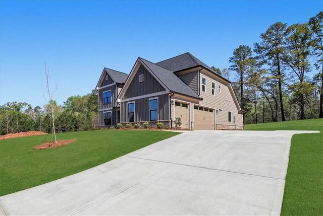 191 Thoroughbred Run, Hoschton, GA 30548