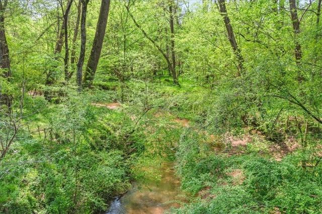 191 Thoroughbred Run, Hoschton, GA 30548