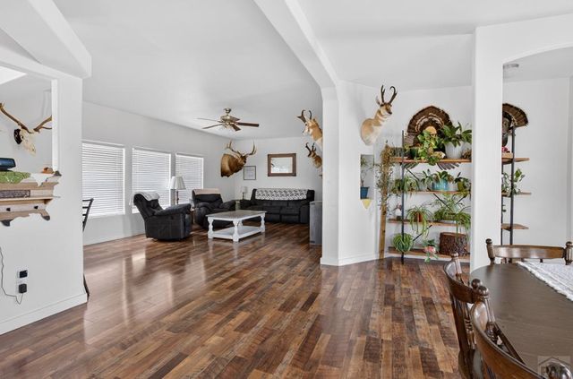 824 W Cedar St, Walsenburg, CO 81089