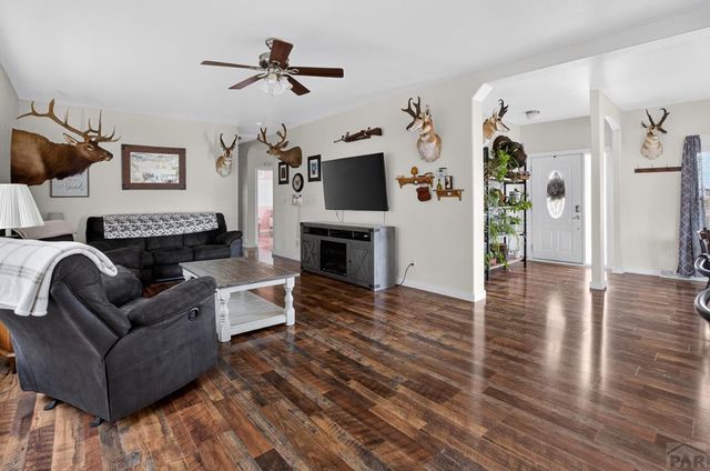 824 W Cedar St, Walsenburg, CO 81089