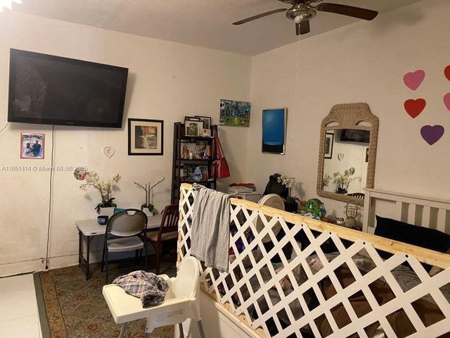 2205 Roosevelt St, Hollywood, FL 33020