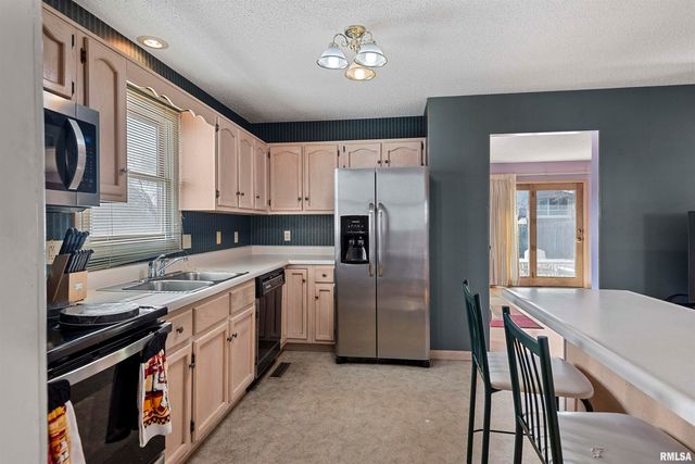 2420 MAYFAIR Road, Springfield, IL 62703