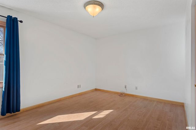 2420 MAYFAIR Road, Springfield, IL 62703