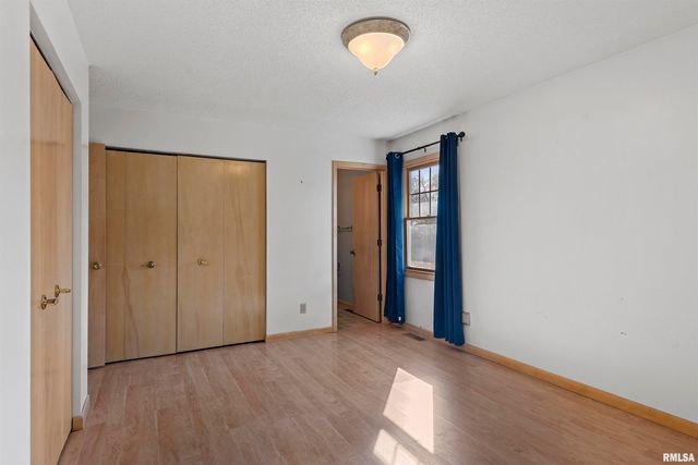 2420 MAYFAIR Road, Springfield, IL 62703