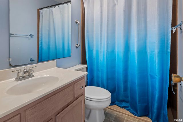 2420 MAYFAIR Road, Springfield, IL 62703