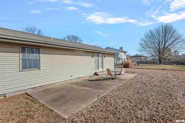 2420 MAYFAIR Road, Springfield, IL 62703