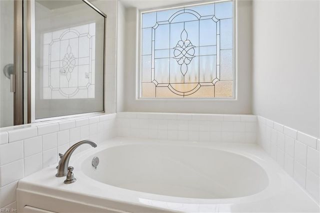 5002 Kings Grant CIR, Suffolk, VA 23434