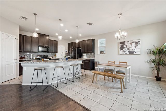 4265 GALE MDWS, New Braunfels, TX 78130