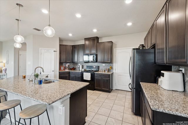 4265 GALE MDWS, New Braunfels, TX 78130