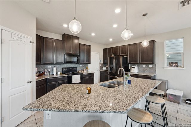 4265 GALE MDWS, New Braunfels, TX 78130