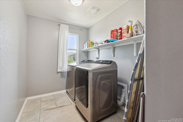 4265 GALE MDWS, New Braunfels, TX 78130