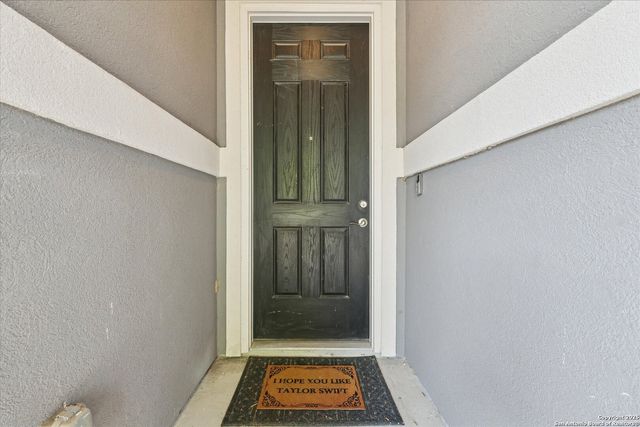 4265 GALE MDWS, New Braunfels, TX 78130
