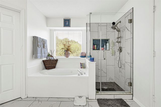 11506 Autumn Chase Drive, Houston, TX 77065